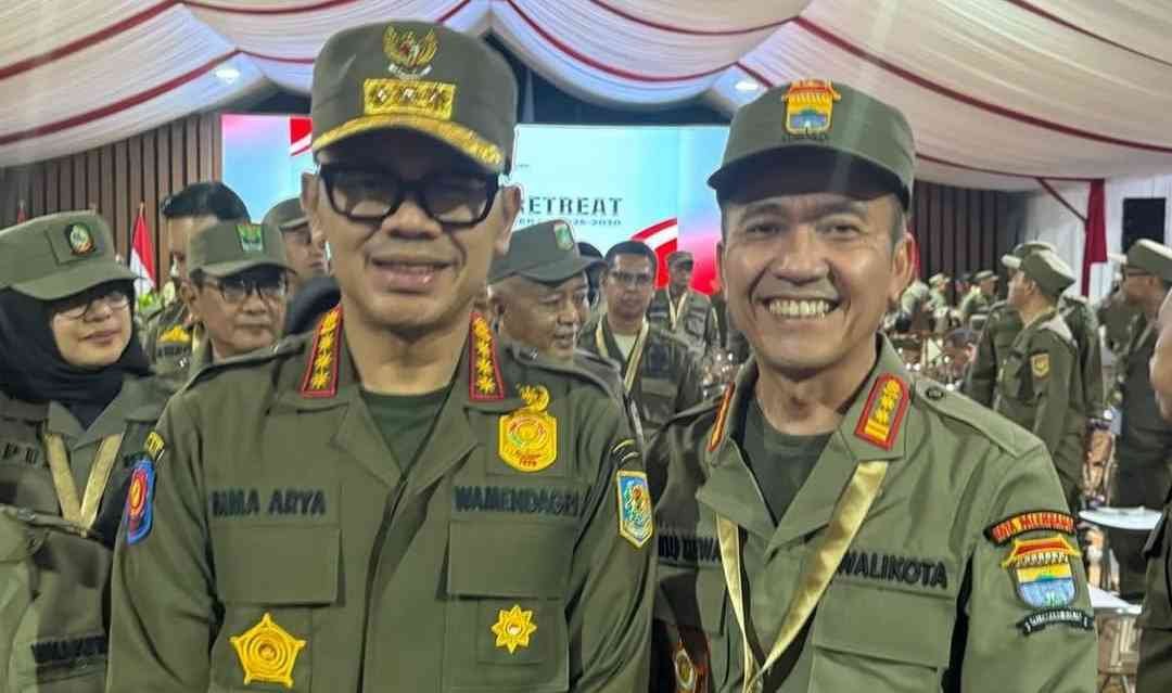 Wali Kota Palembang H Ratu Dewa bersama Wamendagri Bima Arya saat mengikuti Retreat di Magelang