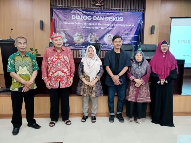 Puncak kegiatan hari jadi GIM adalah diselenggarakannya pemotongan tumpeng, Rabu 7 Mei 2025 di Gedung DPD RI, Yogyakarta. (Foto : Simon)