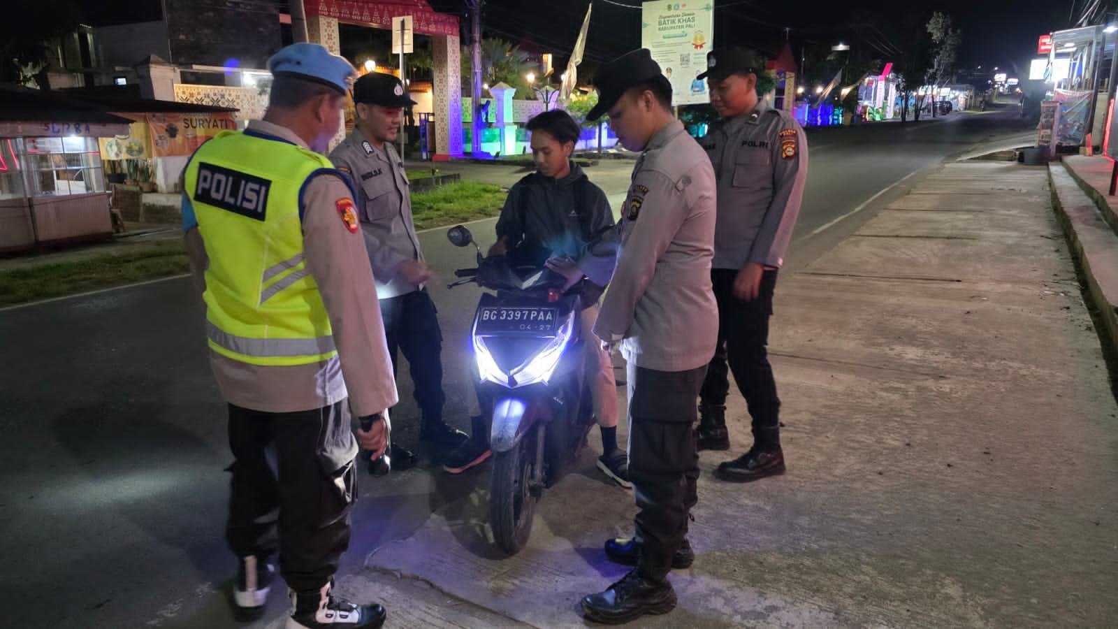 Polsek Talang Ubi kembali menggelar Kegiatan Rutin Yang Ditingkatkan (KRYD) pada Sabtu malam (10/5),