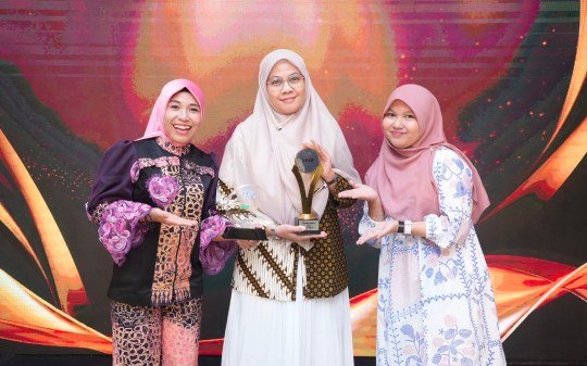 UMKM Berjaya, Bukit Asam Dianugerahi Penghargaan Pembina Terbaik