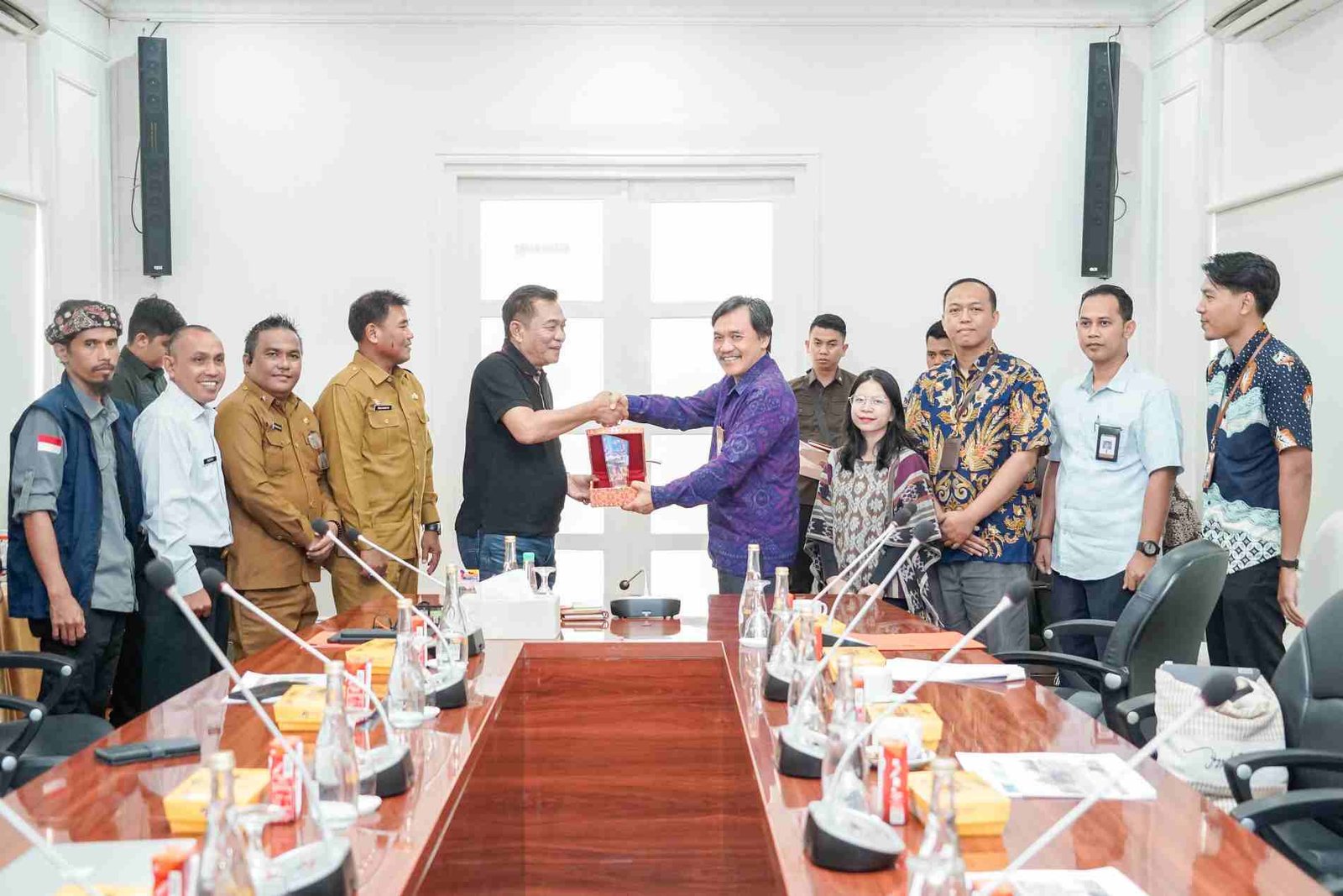 Bupati Toha saat menerima kunjungan jajaran Balai Pelestarian Kebudayaan (BPK) Wilayah VI Sumatera Selatan di Kantor Perwakilan Pemkab Muba di Palembang, Selasa (27/5/2025).
