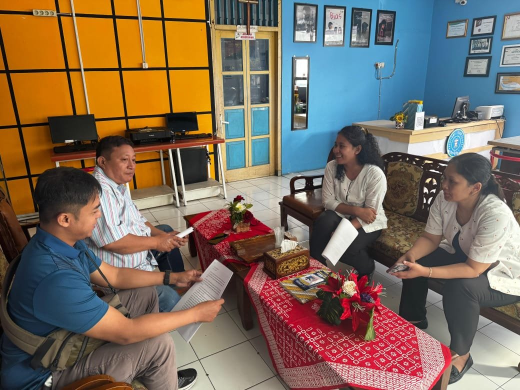 Polsek Gondokusuman Polresta Yogyakarta saat mengumpulkan bahan keterangan informasi terkait John Fizher Rocky Zackoleo. (Foto : Polresta Yogyakarta)