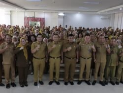 Program Palembang Cerdas, Wako Palembang Akan Bagikan Seragam Gratis Untuk SD dan SMP