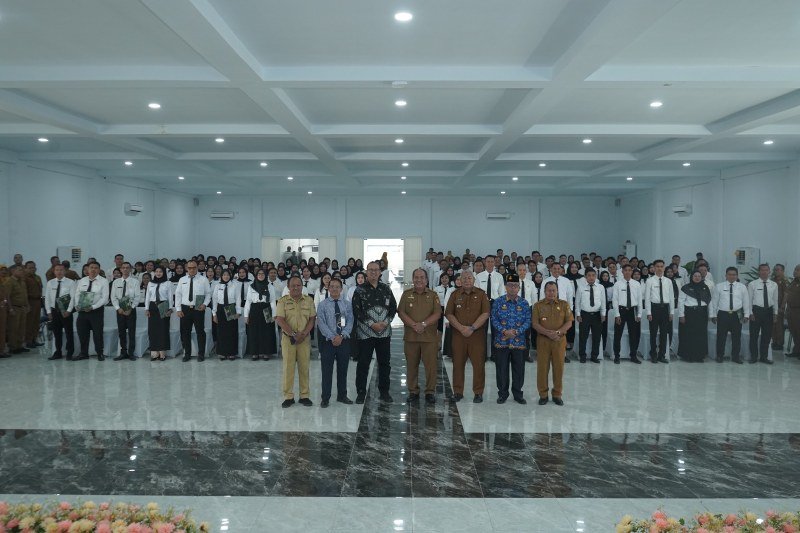 Serahkan 148 SK CPNS, Bupati Minta Pahami Visi dan Misi Pemkab Asahan