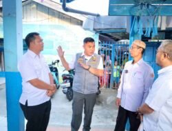 Sekda Aprizal Tinjau SDN 75, Rencanakan Bangun Gedung Baru