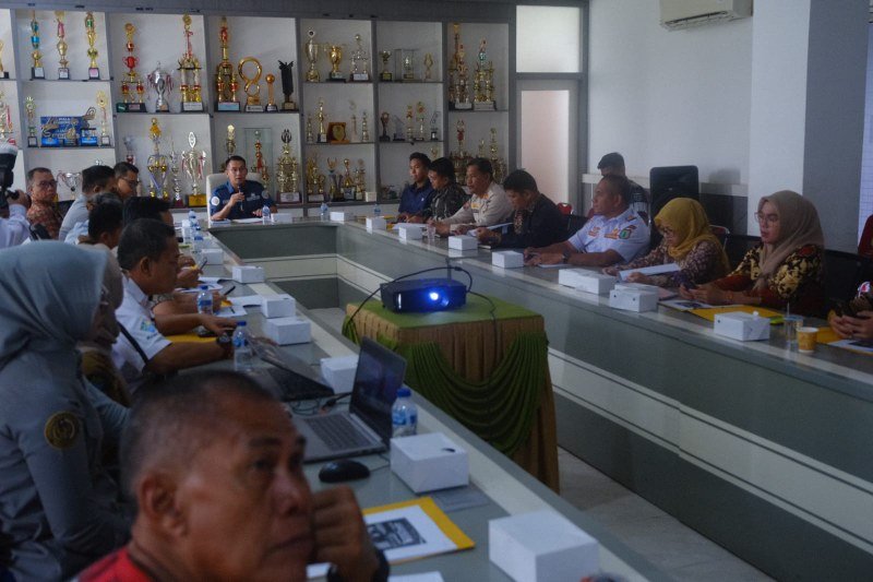 Pemerintah Kabupaten Musi Banyuasin bersama Polres Muba mengadakan rapat yang membahas tentang persiapan kegiatan Bhayangkara Muba Run