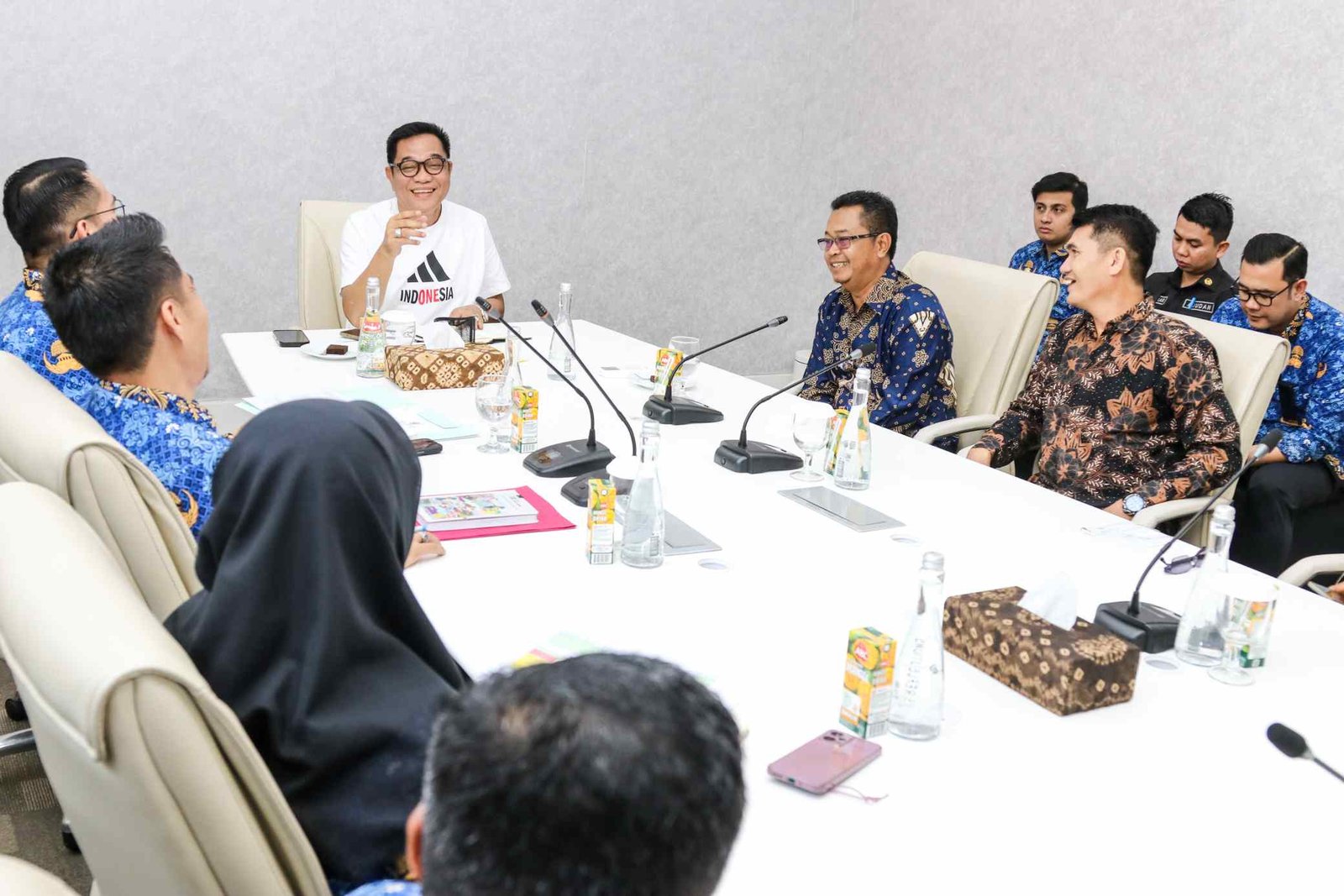 Bupati MUBA, HM Toha saat menerima audiensi perwakilan perusahaan yang tergabung dalam Komite Pembangunan CSR Kecamatan Sungai Lilin