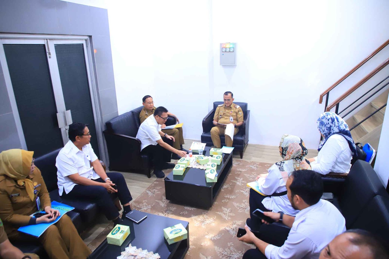 Sekretaris Daerah (Sekda) Provinsi Sumatera Selatan, H. Edward Candra, menerima audiensi dari Himpunan Profesional Pengelola Sumber Daya Air