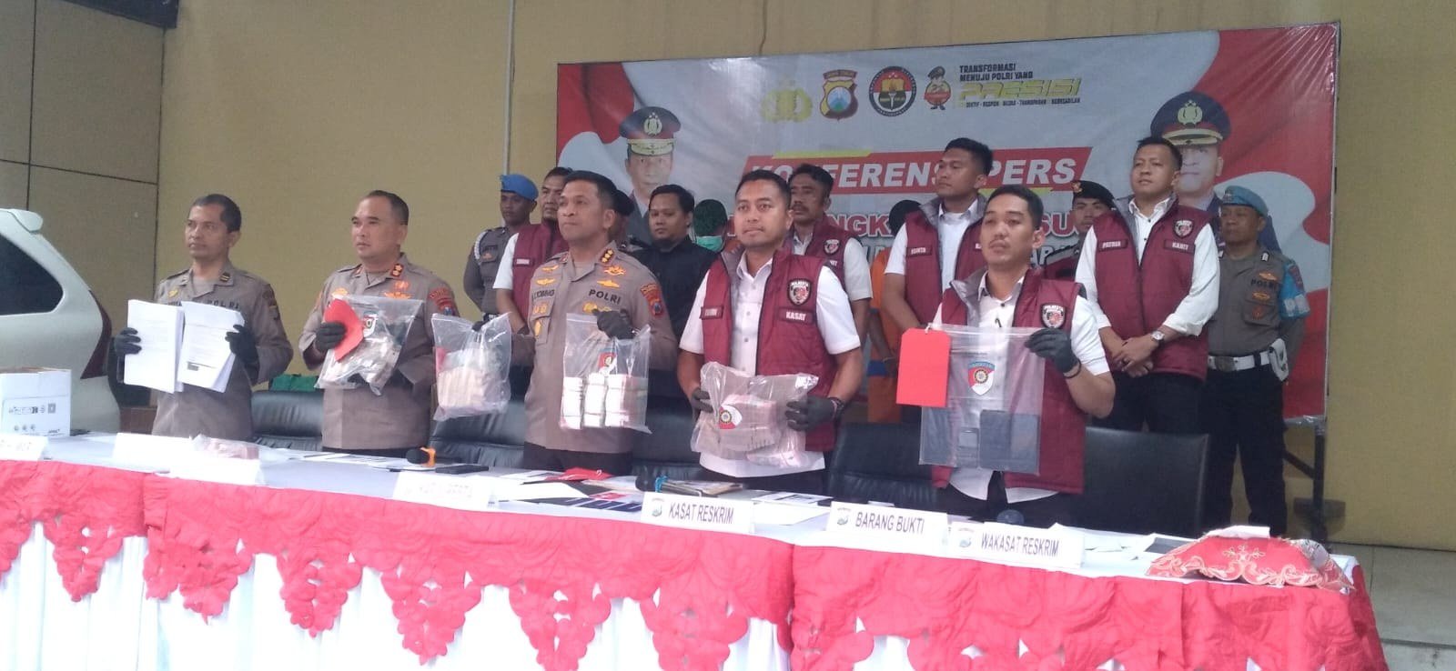 Konfrensi Pers Kades-Kades di Sidoarjo Terjerat OTT