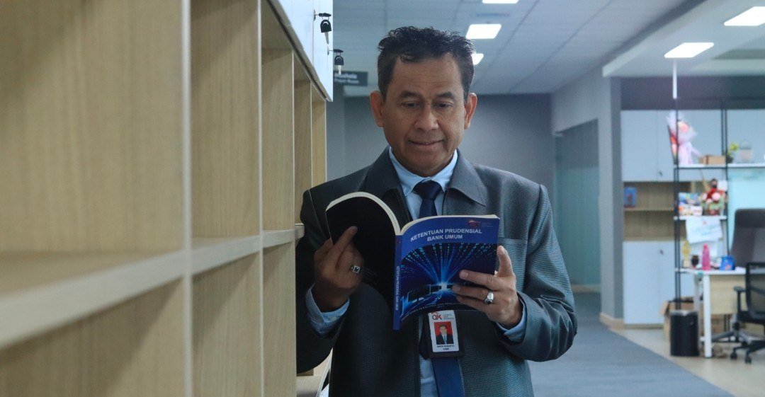 Kepala OJK Provinsi Sumatera Selatan Arifin Susanto
