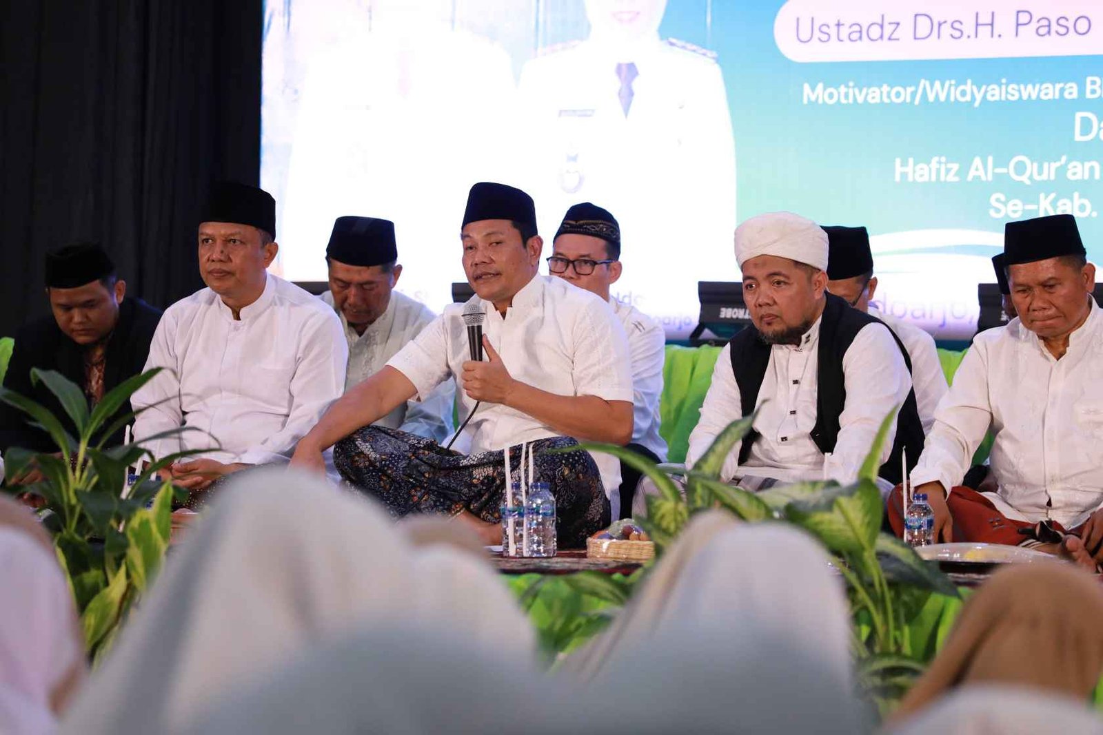 Bupati Sidoarjo, H. Subandi saat menghadiri Pengajian Rutin Malam Ahad Pahing dan Khotmul Qur’an, Sabtu malam (28/6/2025) di Pendopo Delta Wibawa.