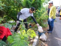 Sungai Kumuh Viral, Bupati Sidoarjo Turun Tangan Bersihkan Sampah