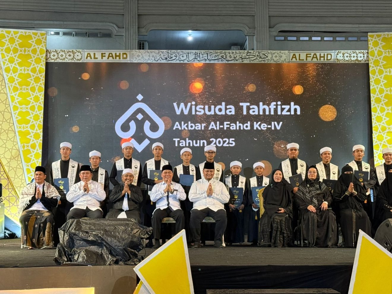 Sekda Banyuasin, Ir. Erwin Ibrahim menghadiri Acara Wisuda Akbar Pondok Pesantren (Ponpes) Al- Fahd