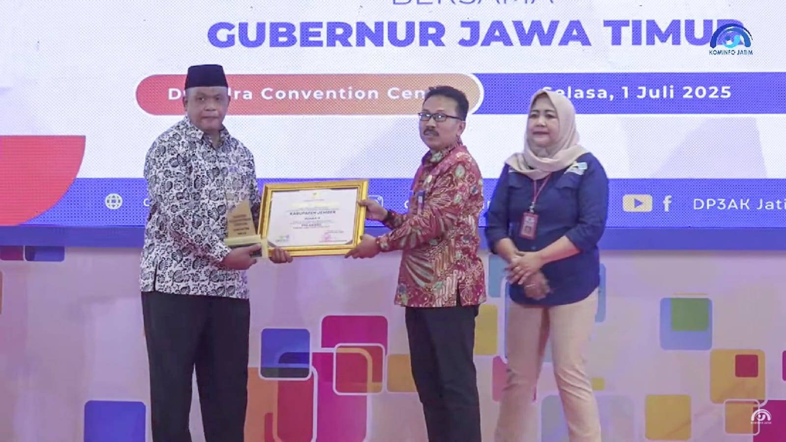 Jember meraih juara kedua dalam PPA Award Jatim 2025 (Dok Diskominfo Jember)