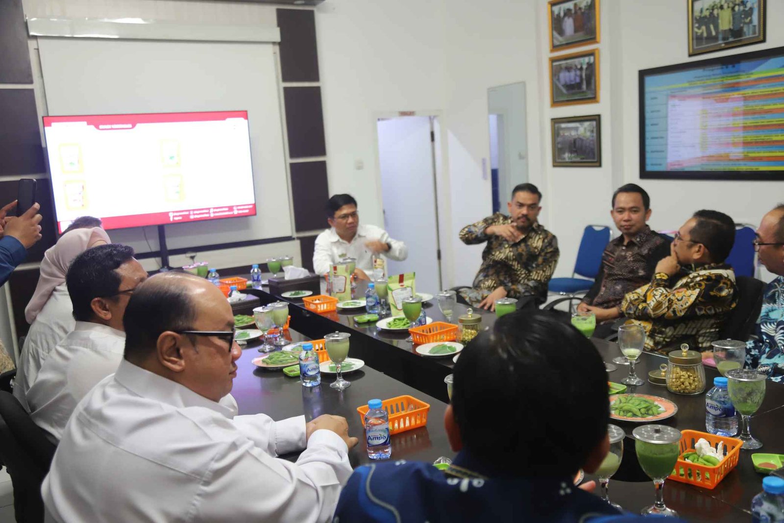 Menteri UMKM Maman Abdurrahman Kunjungi Jember, Apresiasi UMKM Lokal