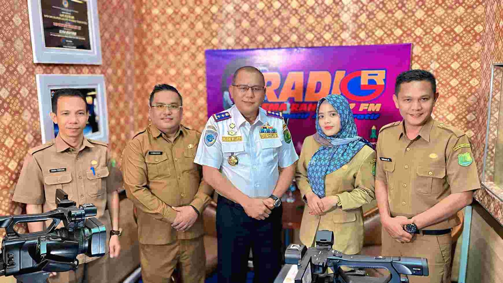 Ketua Dewan Pengurus KORPRI Muba Podcash di Radio