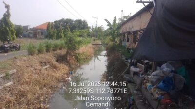 Tempat Penampungan Sementara (TPS) sampah di Jalan Soponyono, Desa Cemandi, Kecamatan Sedati,