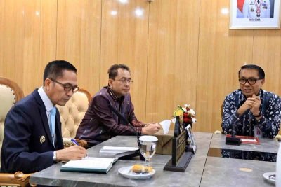 OJK Sumsel audiensi bersama Wali Kota Palembang Ratu Dewa, yang digelar di ruang audiensi lantai 8 Kantor Wali Kota, Rabu (16/7/2025).