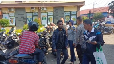 Seorang pemuda asal Papua Selatan yang merupakan mahasiswa Universitas Bina Darma Palembang saat terjaring razia