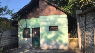 Rumah Reyot di Prambon