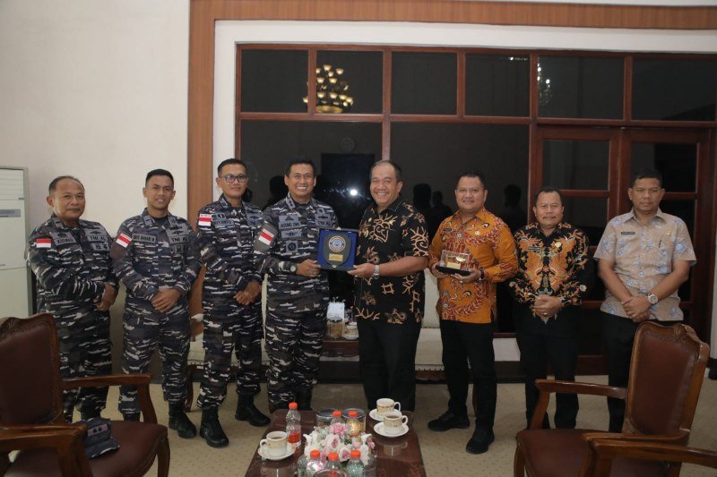 Danlanal TBA Audiensi dengan Bupati Asahan