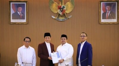 Penandatanganan Berita Acara Serah Terima Likuidasi Entitas Akuntansi di kantor pusat Kementerian Agama, Jakarta.