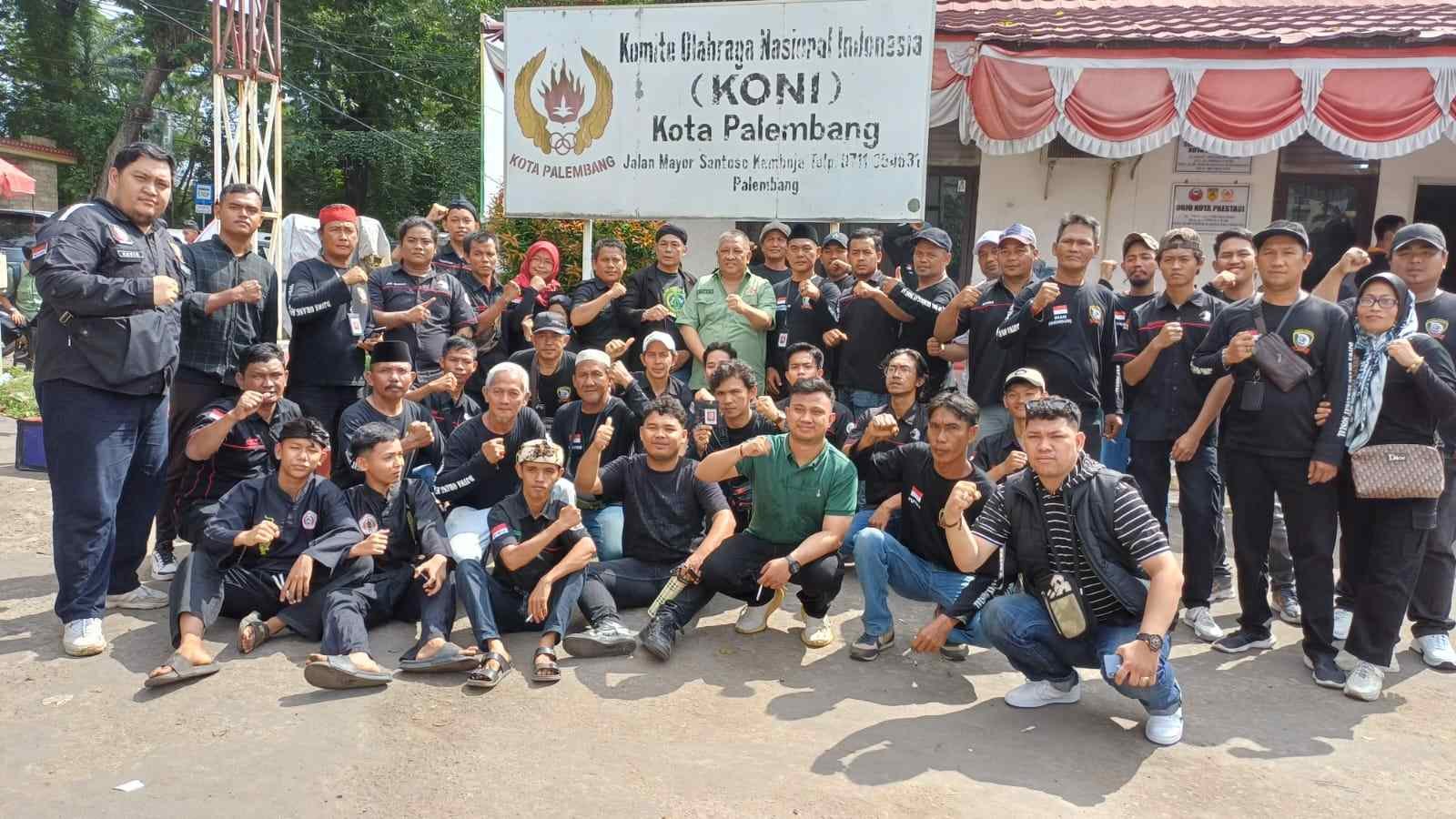 Atraksi Ormas DJOSS dan Braja Geni Tampil Memukau