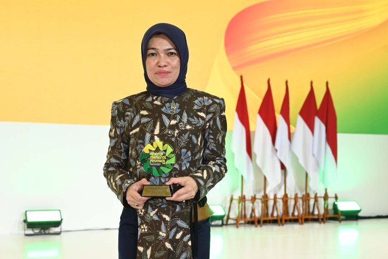 PGN memperoleh apresiasi dalam acara Energi dan Mineral Festival 2025 oleh Kementerian Energi dan Sumber Daya Mineral (ESDM) bersama B Universe pada kategori Inisiatif Bidang ESG.