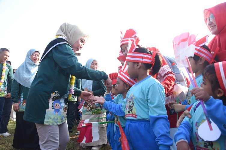 Bunda PAUD se Kabupaten Sidoarjo Deklarasikan 1 Tahun PAUD Pra SD
