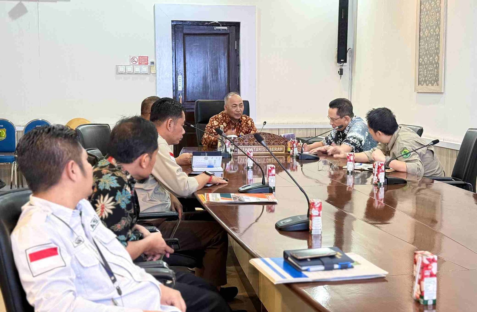 Pemerintah Kabupaten Musi Banyuasin (Muba), Kamis (14/8/2025) mengikuti Rakor Diseminasi Layanan Special Mission Vehicle (SMV) Kementerian Keuangan