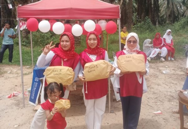 Warga Gria Enim Indah Prima Rumah Tumbuh Peringati 17 Agustus dengan Meriah