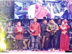 Wawa Marisa dan Sridevi Hibur Masyarakat Muara Enim