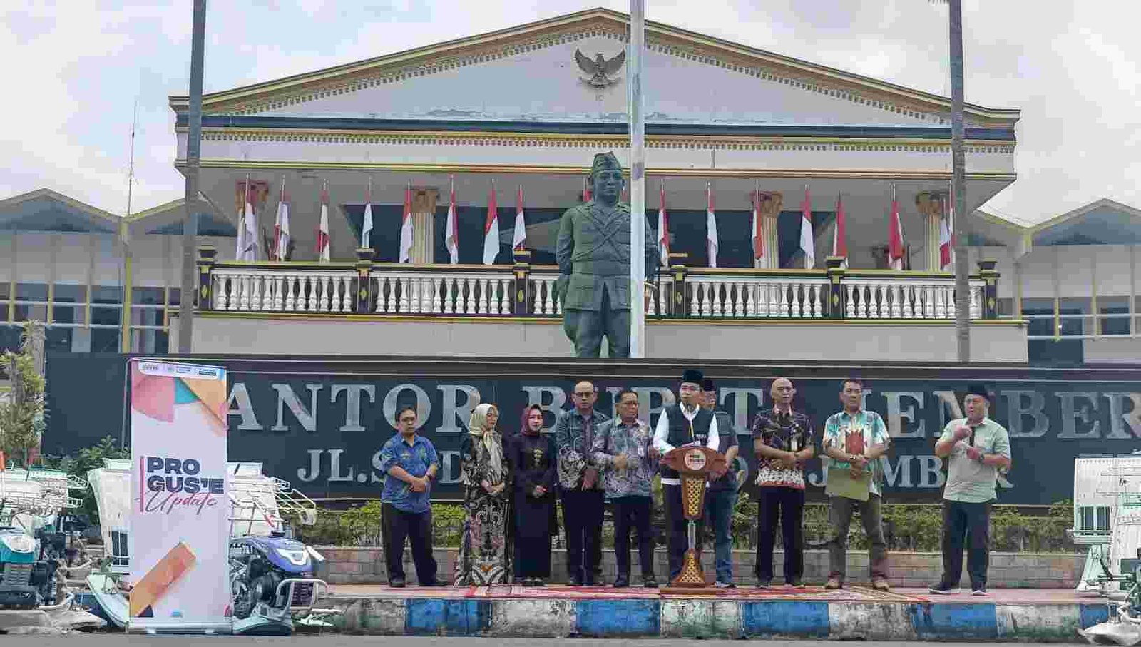 Gus Fawait Permudah Layanan Bagi Calon PMI, Urus Administrasi Cukup di Jember