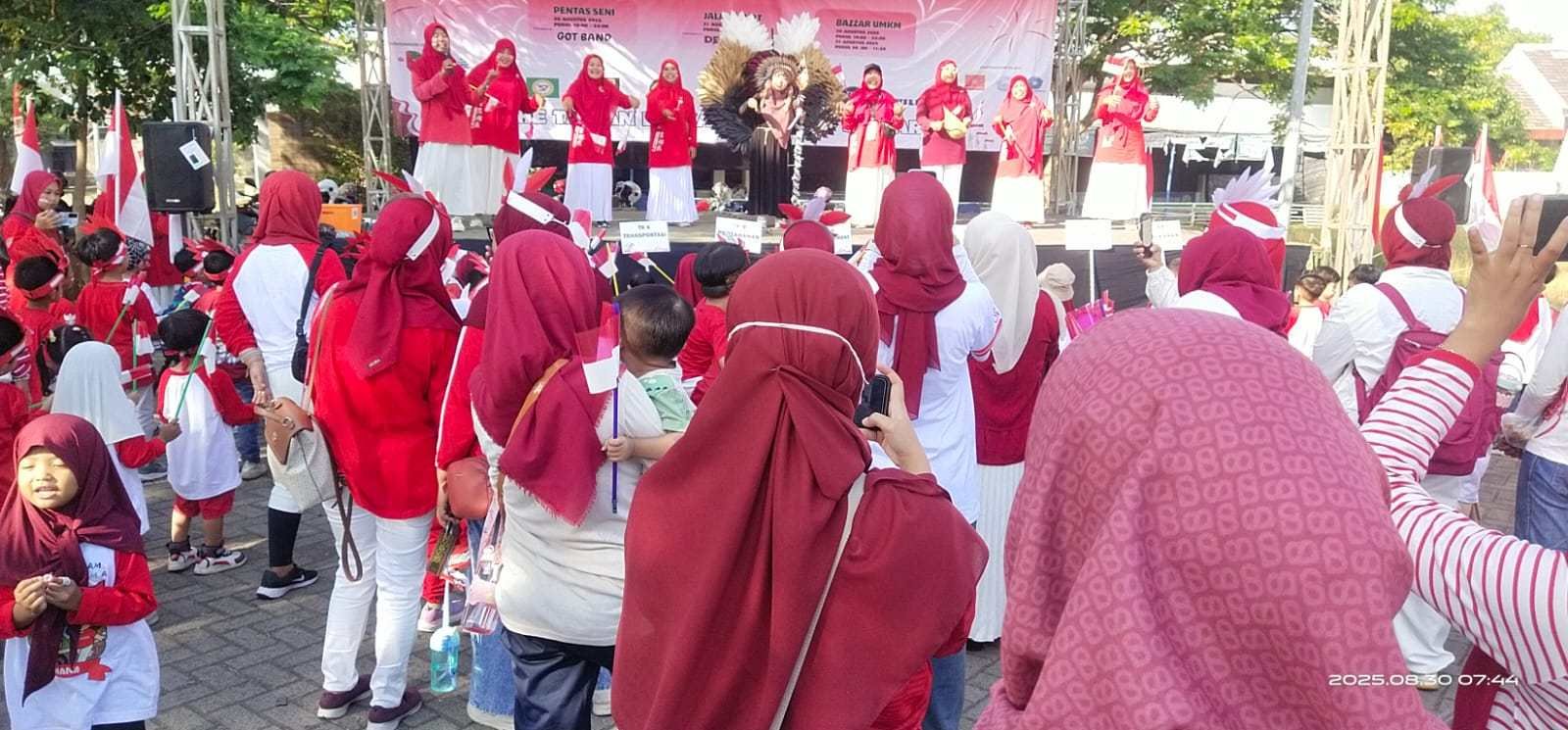 Suasana semarak terasa di Sport Center The Taman Dhika, Sabtu pagi (30/8/2025).