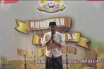 Sujani S.sos, Tokoh Masyarakat Sidoarjo ,yang dikenal dengan sebutan Bupati Swasta (Buwas)