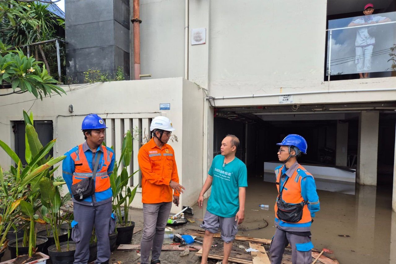 Proses penormalan jaringan listrik di Bali rampung