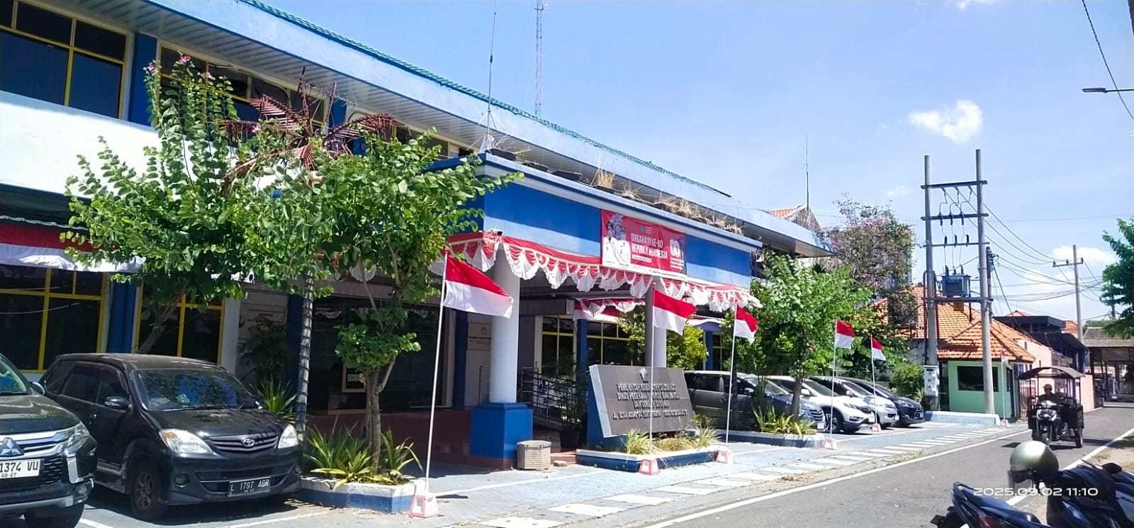 Gedung Dinas Pekerjaan Umum Bina Marga dan Sumber Daya Air (PUBM SDA) Sidoarjo.