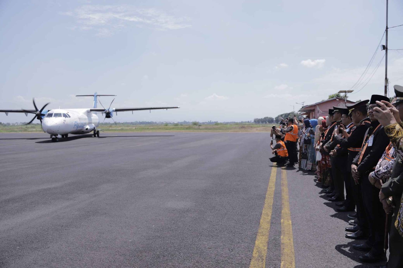 Tiket Penerbangan Jember–Jakarta Maskapai Fly Jaya Resmi Tersedia