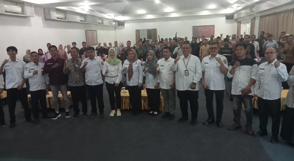 Dinas PUPR Muara Enim gelar pelatihan teknis pengelolaan sistem penyedia air minum bersih dan layak bersama Kelompok Pengelola Sistem Penyediaan Air Minum. 