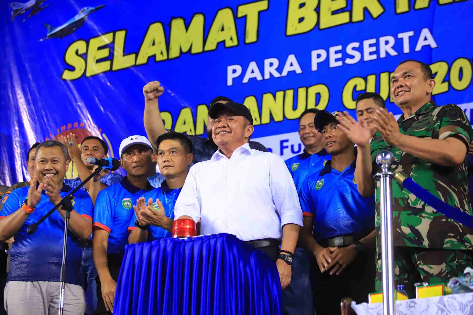 Gubernur Sumatera Selatan (Sumsel) H. Herman Deru membuka secara resmi Turnamen Futsal Piala Danlanud 2025 tingkat SMA/SMK/MA di GOR Dempo Jakabaring Sport City