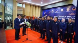 Bupati Musi Banyuasin (Muba) H M Toha Tohet resmi dilantik sebagai Ketua Dewan Pimpinan Daerah (DPD) Partai Nasional Demokrat (NasDem) Kabupaten Muba
