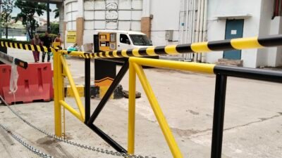 pintu keluar parkir di Palembang Square (PS) Mall