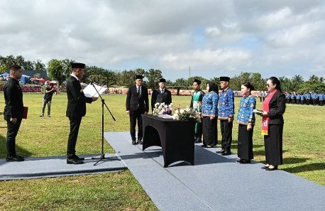 Bupati PALI, H. Asgianto secara resmi melantik 1. 469 Pegawai Pemerintah dengan Perjanjian Kerja