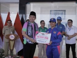 Bupati Jember Serahkan Bonus Atlet Berprestasi, Gus Fawait: Tertinggi di Jatim