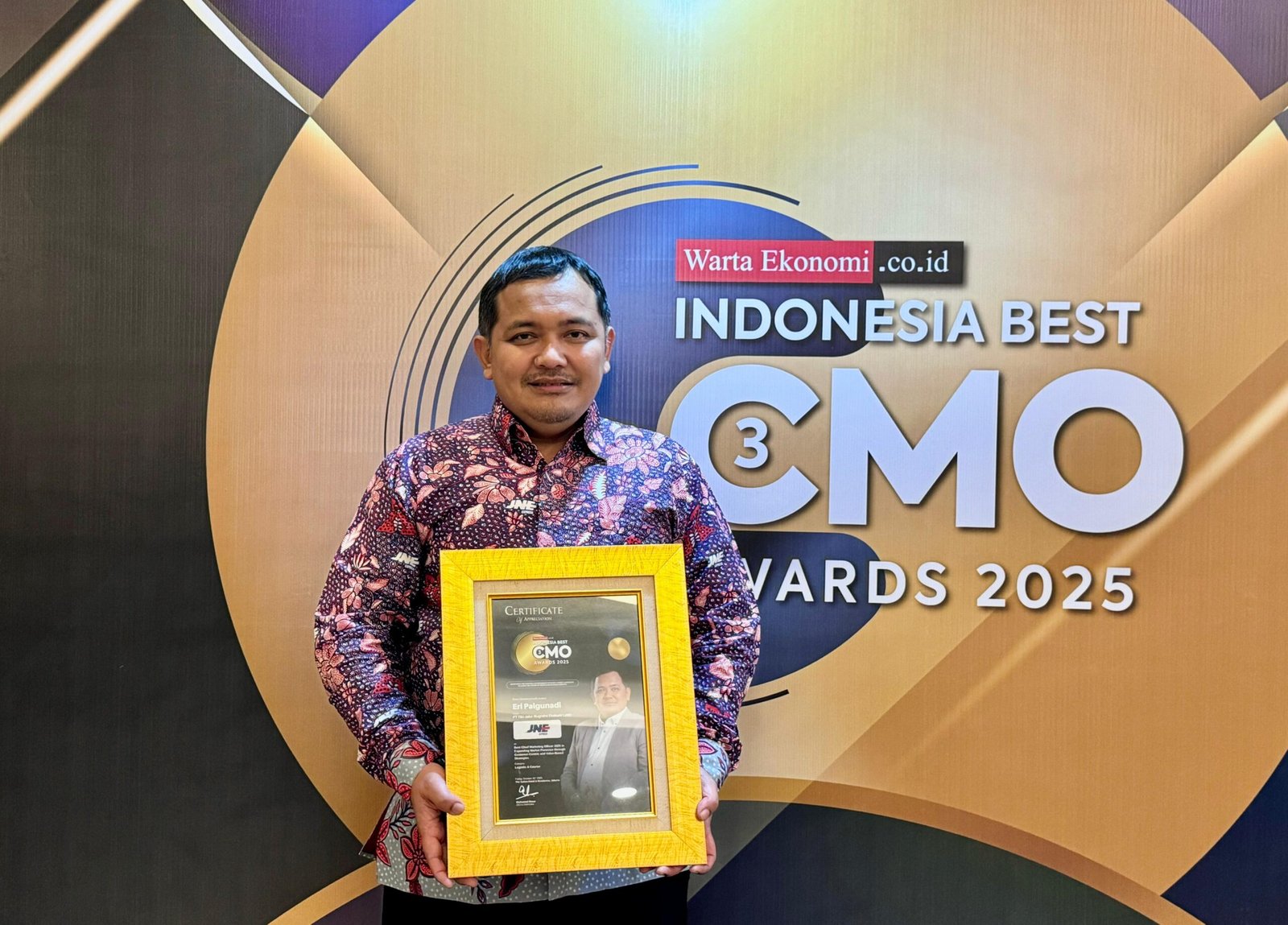 JNE Raih Penghargaan Best Chief Marketing Officer Award 2025