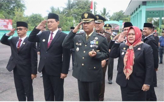 Bupati Pimpin Upacara Hari Pahlawan, Serahkan Tali Asih dan Tabur Bunga di TMP