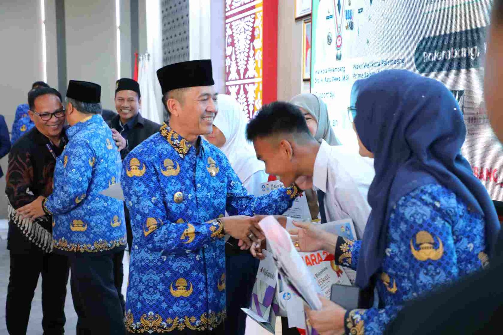 Walikota Ratu Dewa Apresiasi Program "Pelajar Jadi Walikota" Yang di Gagas Oleh Radar Palembang