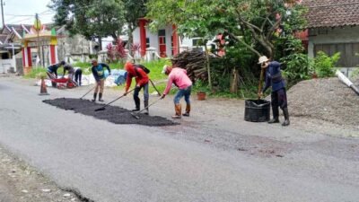 Perbaikan Jalan di Jember Dimulai, Jadi Prioritas Peningkatan Infrastruktur