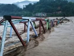 Tiga Jembatan di Aceh Tenggara Putus Total