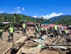 TNI AD Kodim 0108/Agara Giat Mencari Warga yang Terset Banjir Bandang